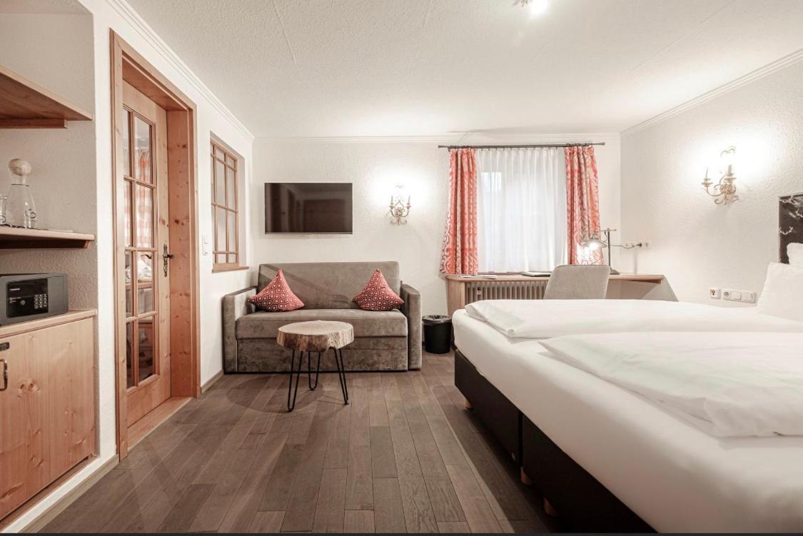 Adler Hotel